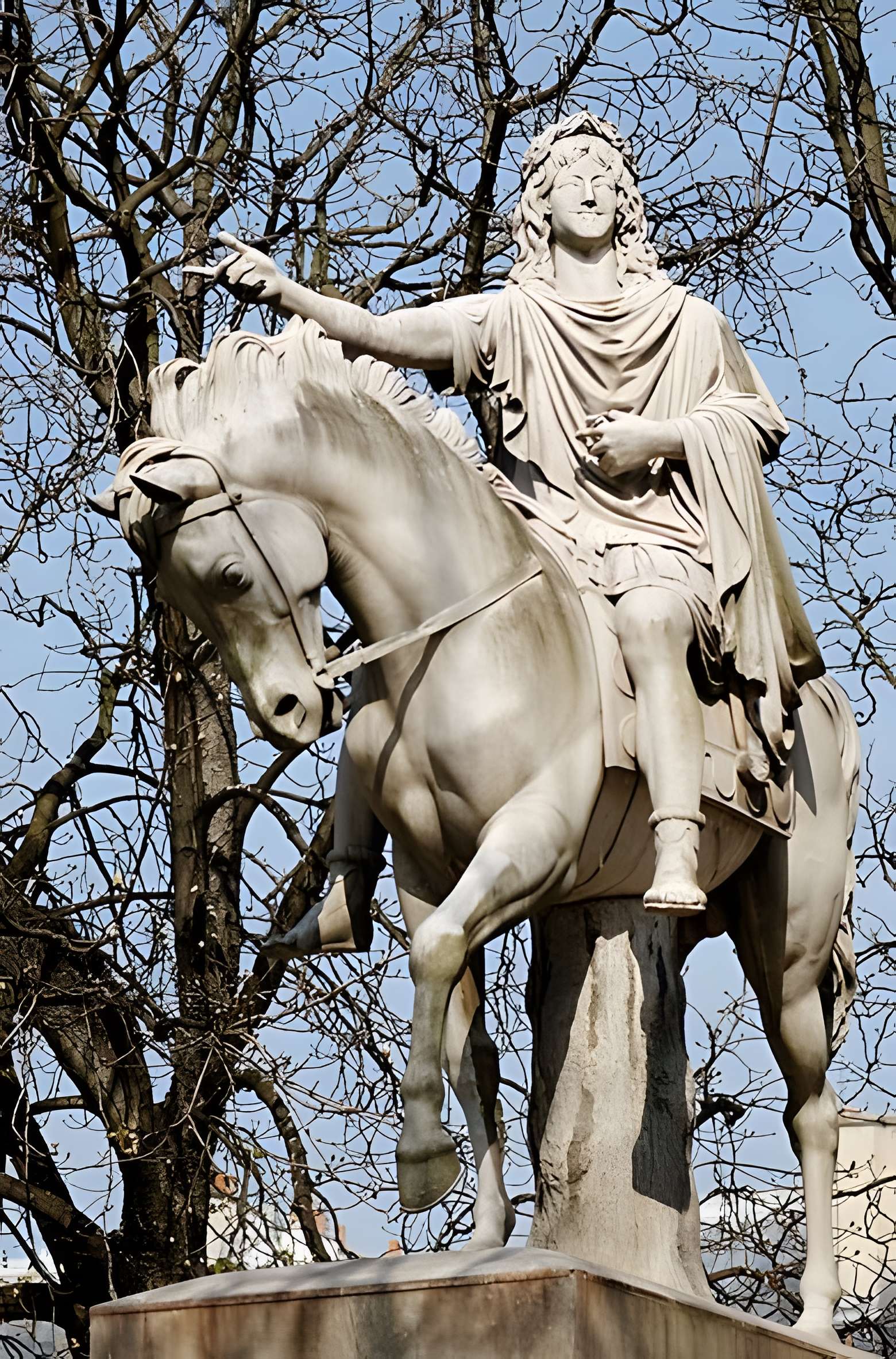 Statue équestre de Louis XIII à Paris 