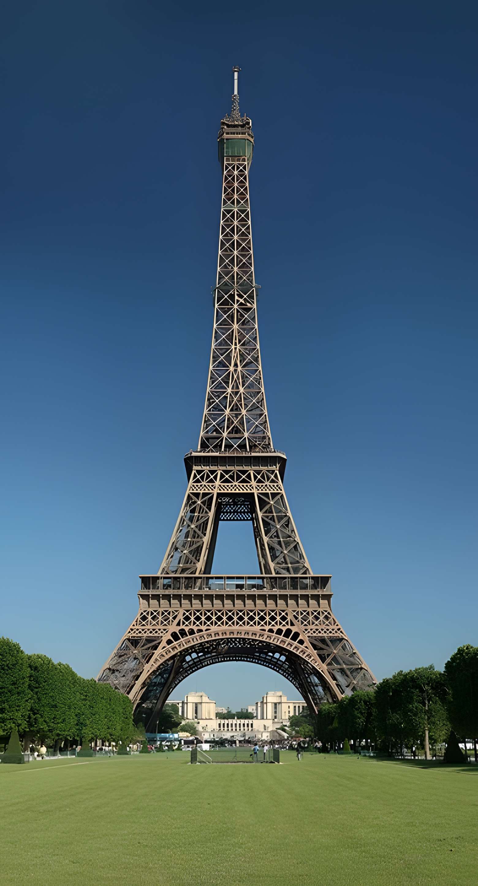 Tour Eiffel - Paris 7ème 