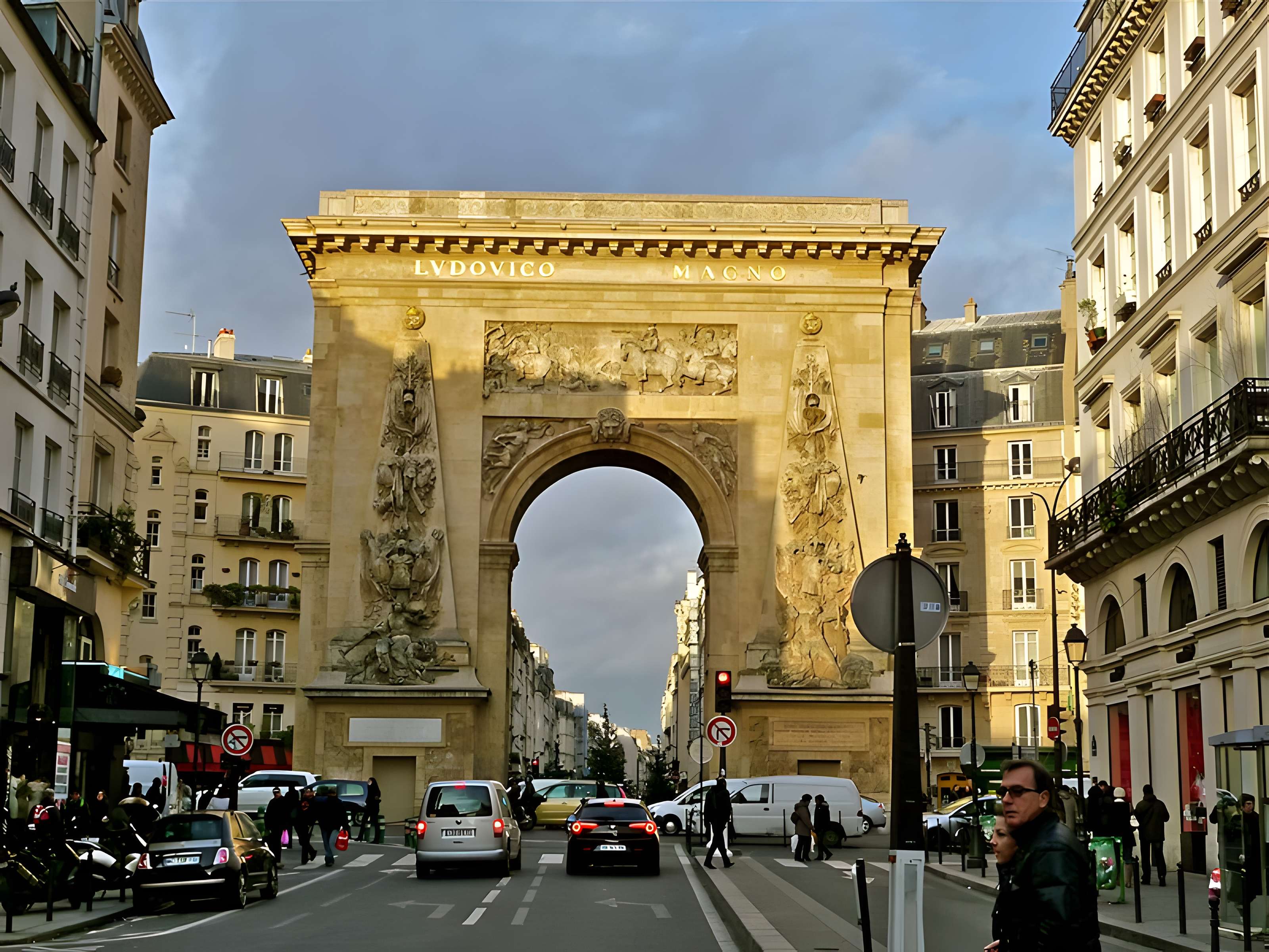 Porte Saint-Denis à Paris