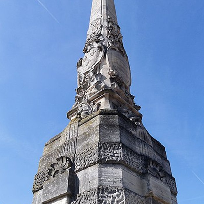 Photo de Pyramide du bois de Vincennes - Paris 12ème