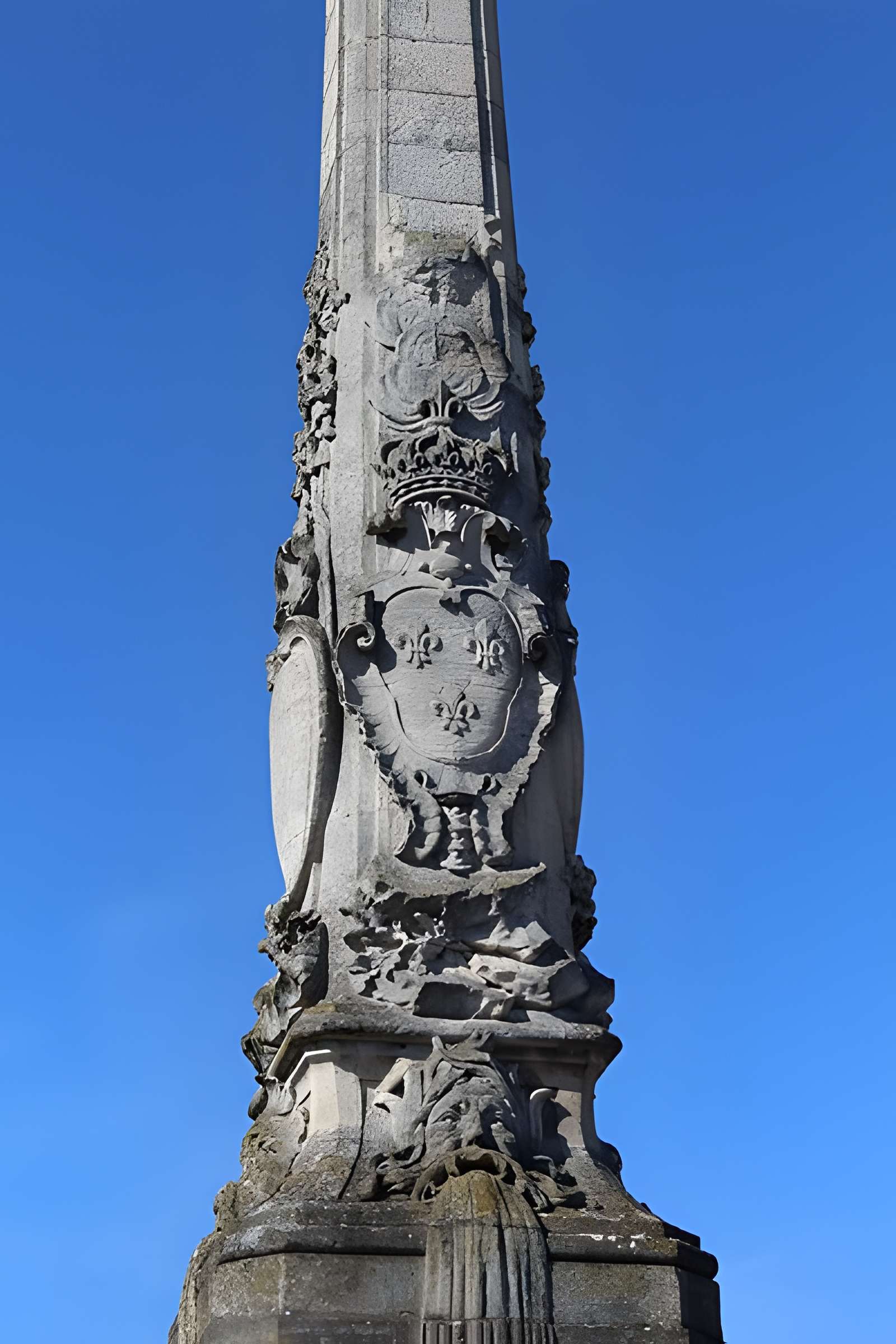 Pyramide du bois de Vincennes - Paris 12ème