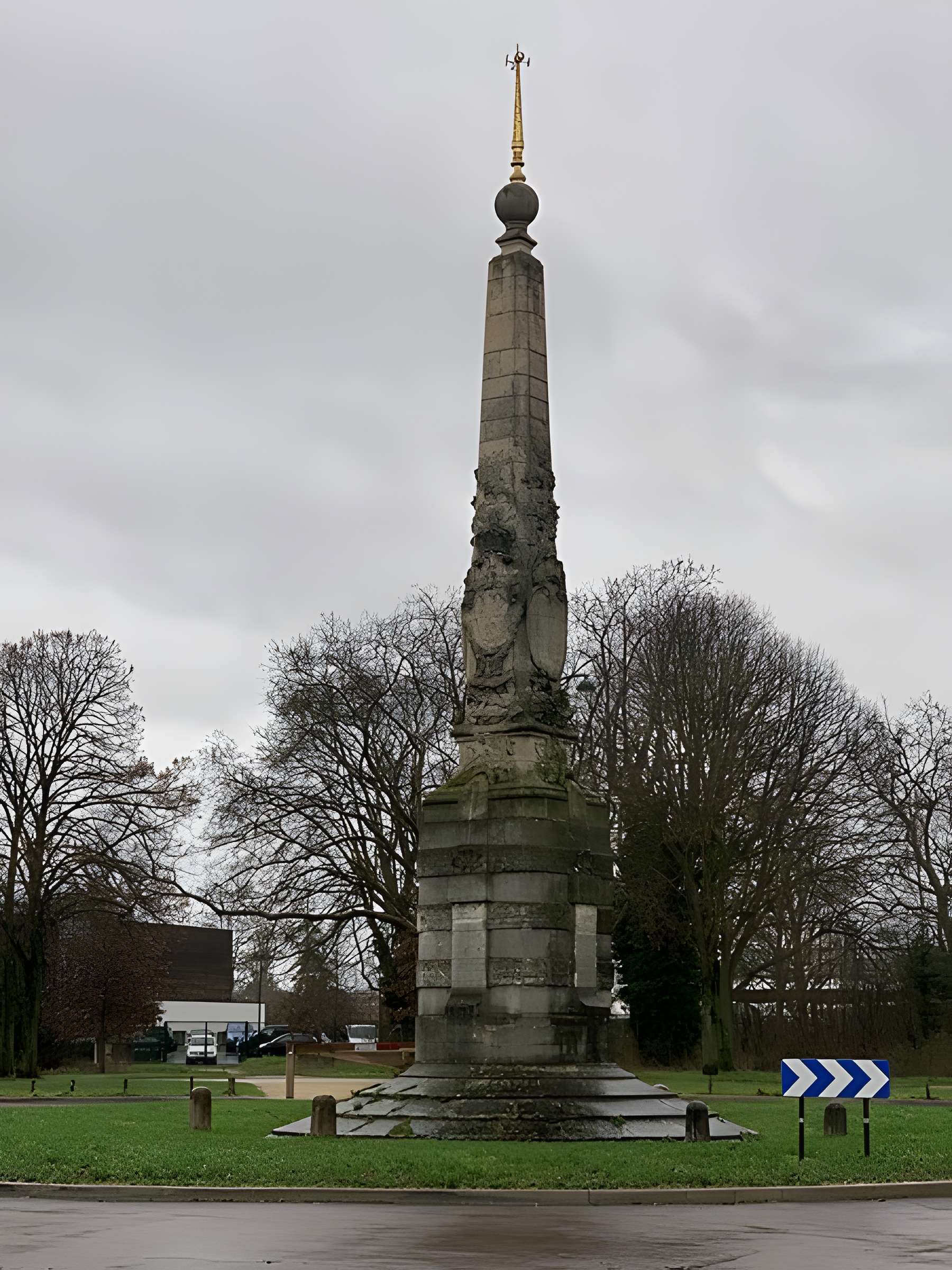 Pyramide du bois de Vincennes - Paris 12ème