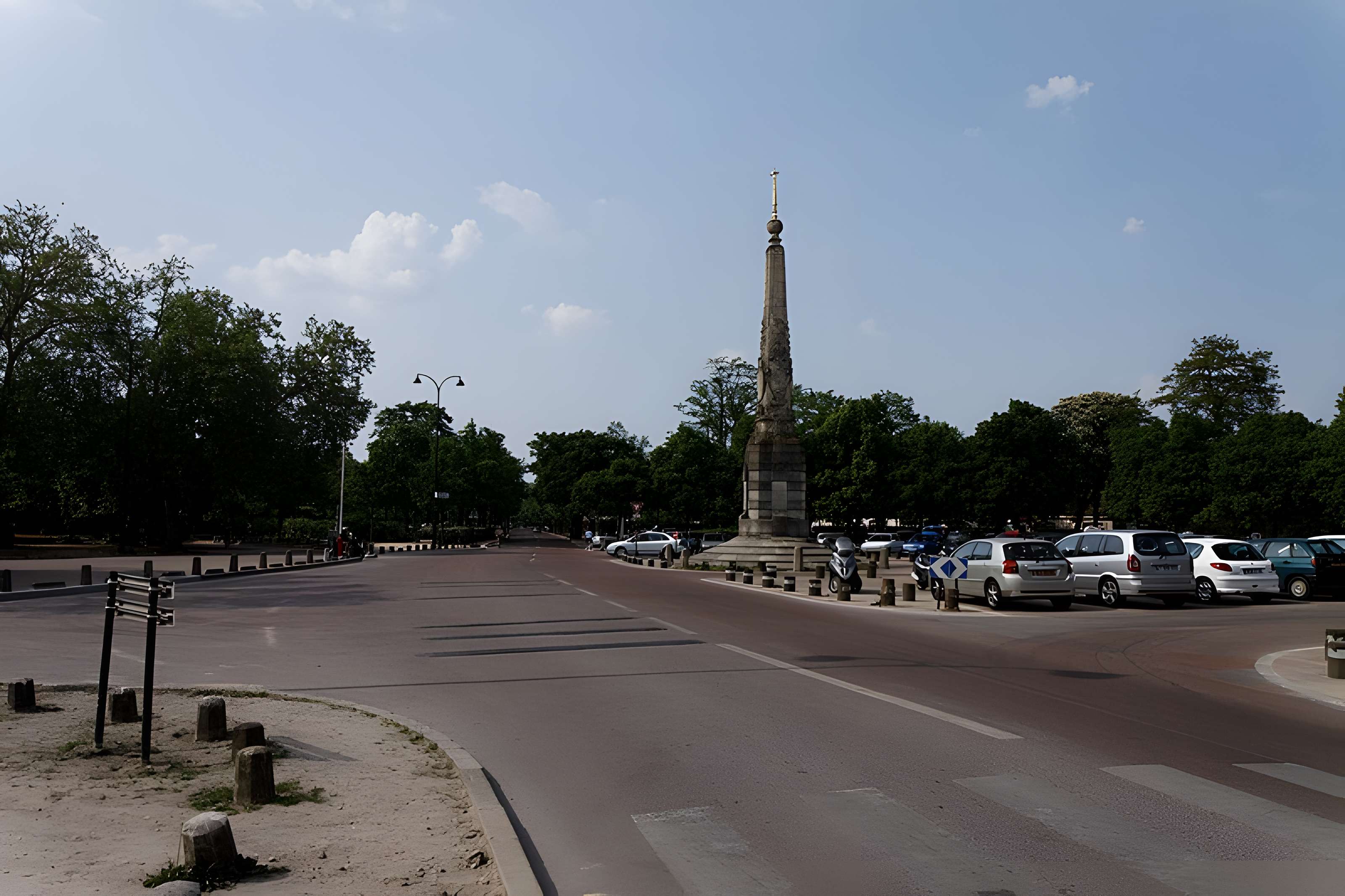 Pyramide du bois de Vincennes - Paris 12ème
