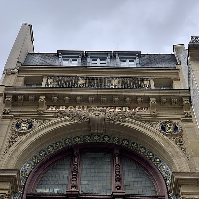 Photo de Anciens magasins de vente des faïenceries de Choisy-le-Roi - Paris 10ème