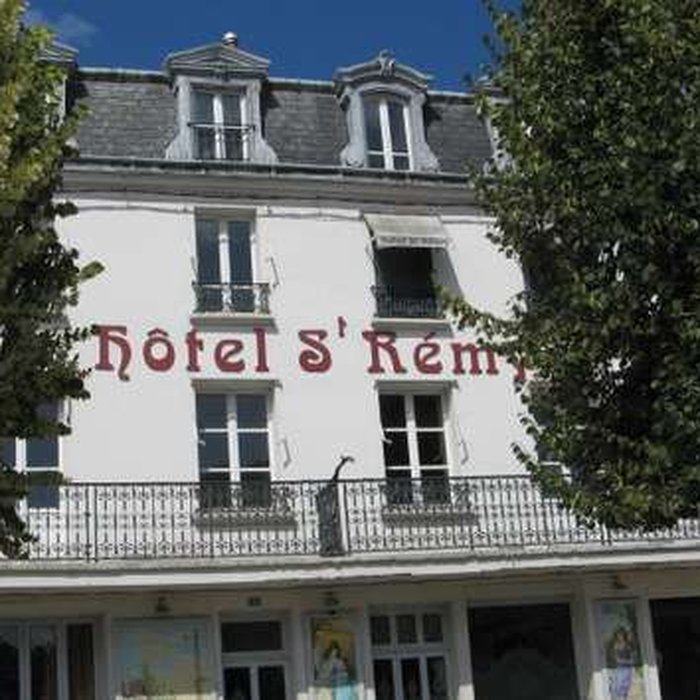 Photo de Anciens magasins de vente des faïenceries de Choisy-le-Roi - Paris 10ème