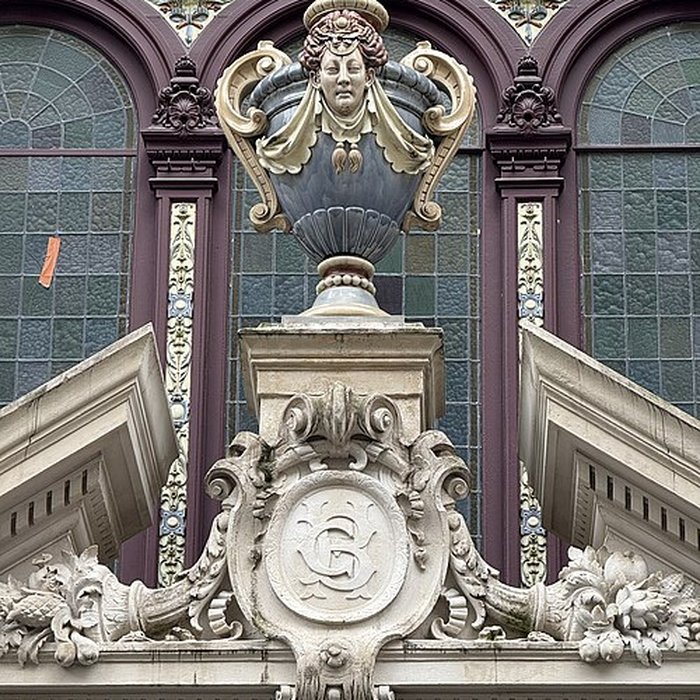 Photo de Anciens magasins de vente des faïenceries de Choisy-le-Roi - Paris 10ème