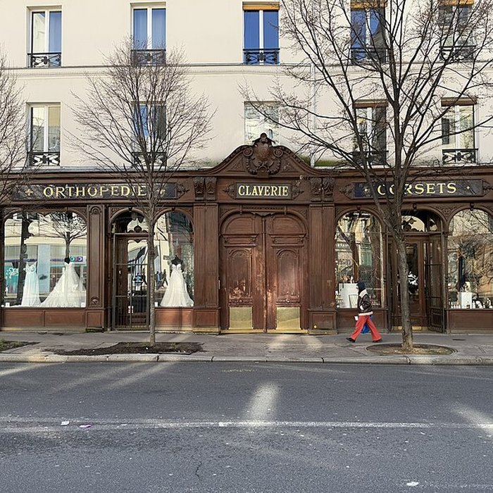 Photo de Fabrique de corsets Auguste Claverie - Paris 10ème