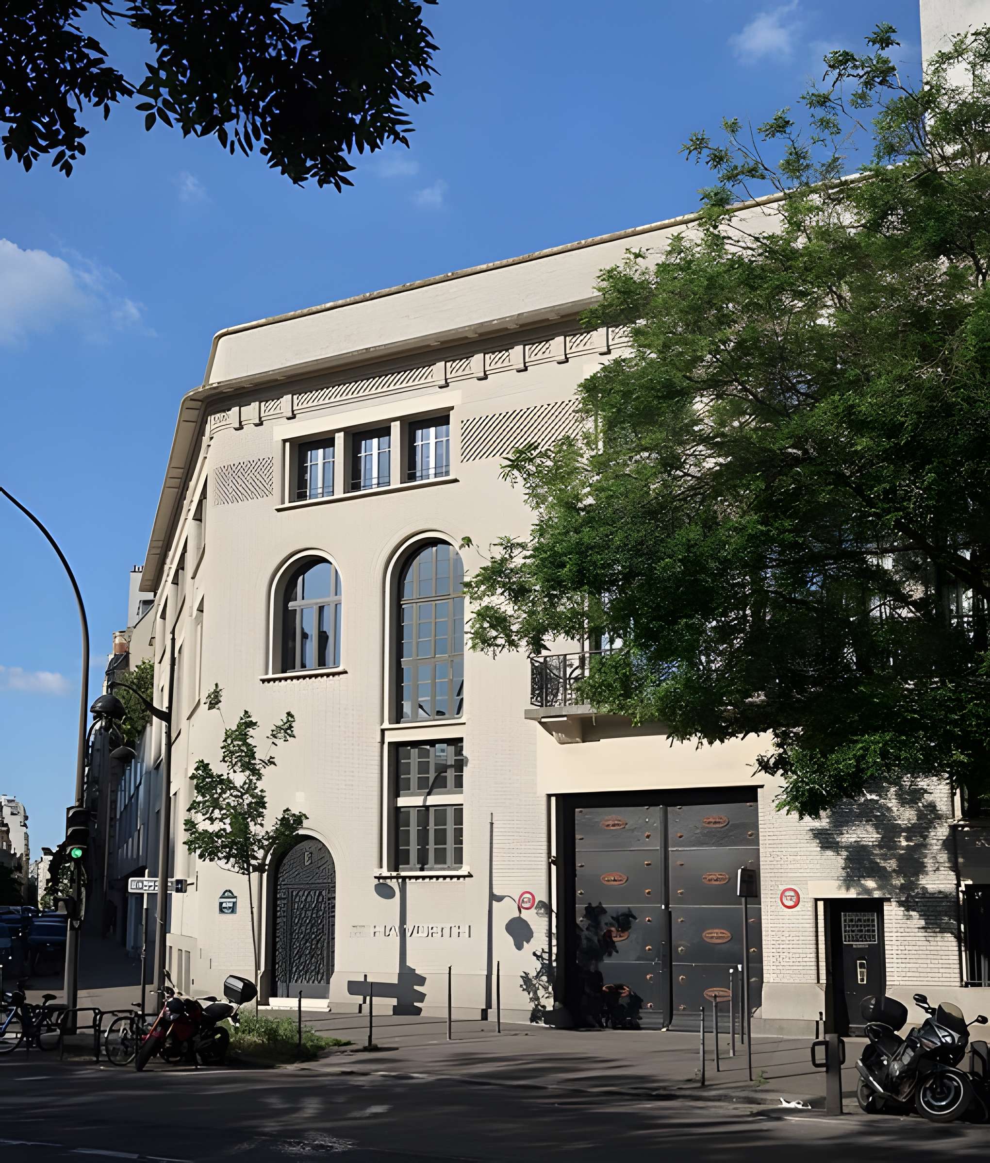 Ancien atelier du ferronnier Brandt, faisant partie de l'ensemble immobilier 101, 103 boulevard Murat, 55 rue du Général-Delestraint et 112 rue Michel-Ange