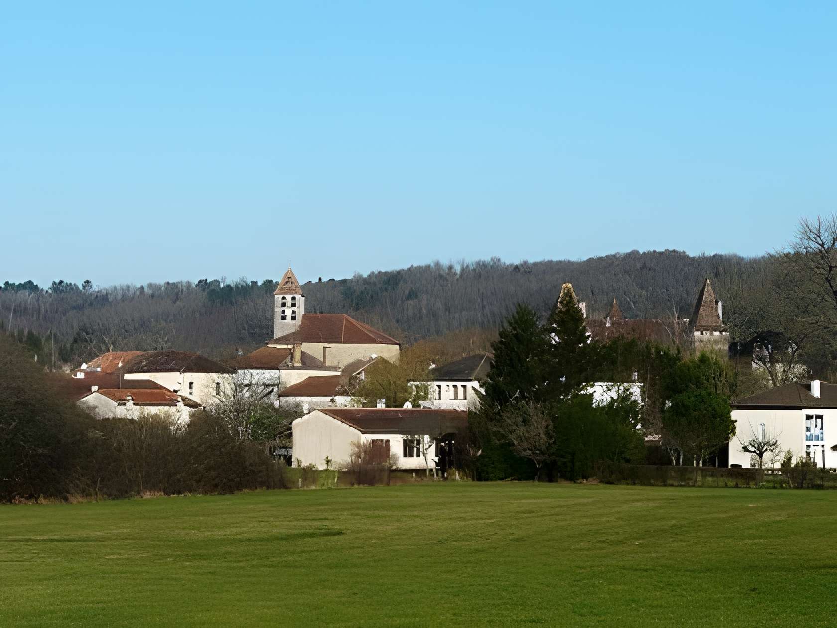 Saint-Jean-de-Côle plus beau village de Dordogne 