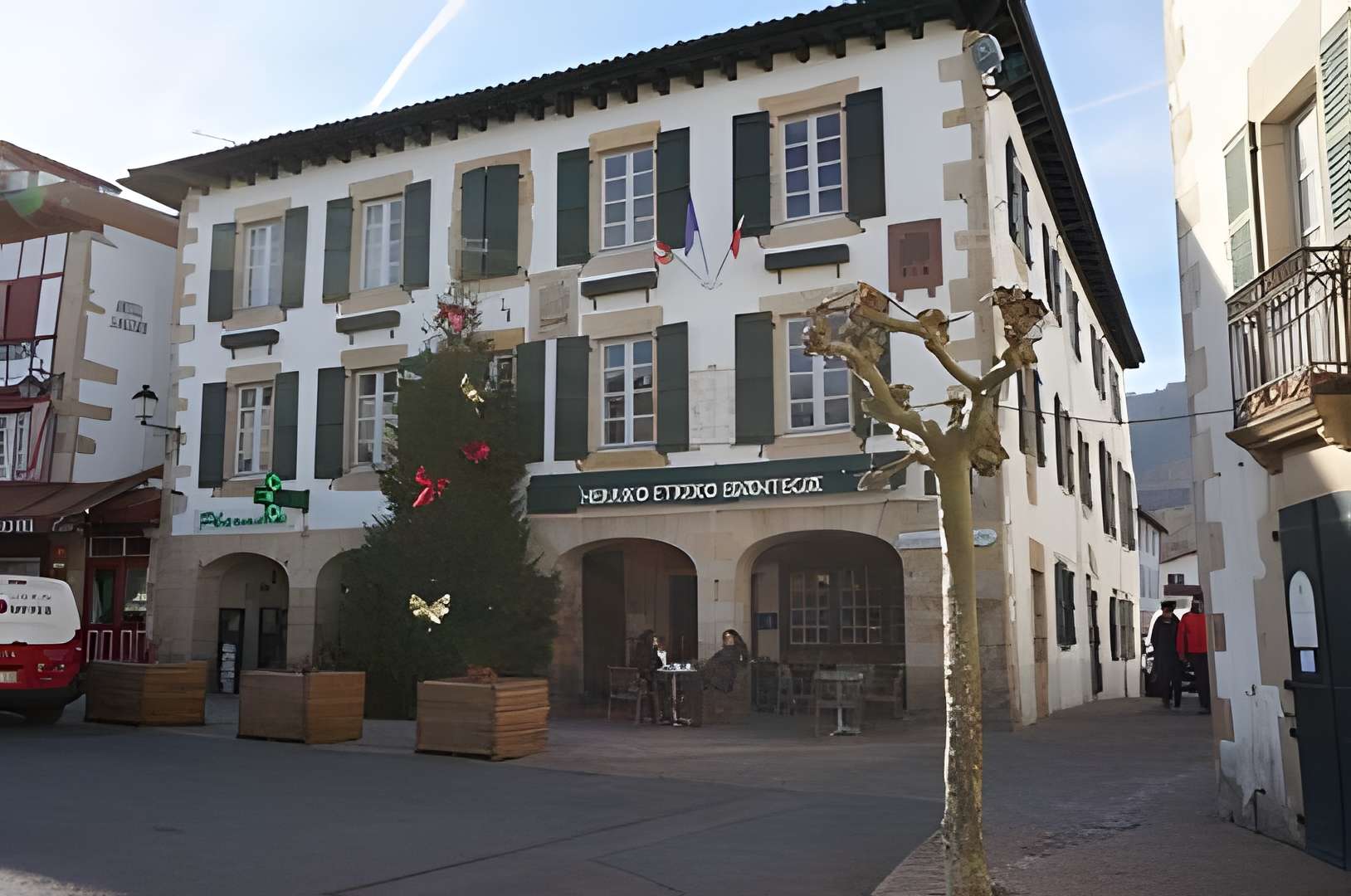 Sare plus beau village des Pyrénées-Atlantiques Mairie