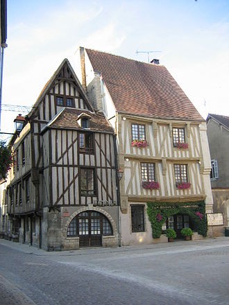 Photo de Noyers sur Serein : plus beau village de l'Yonne