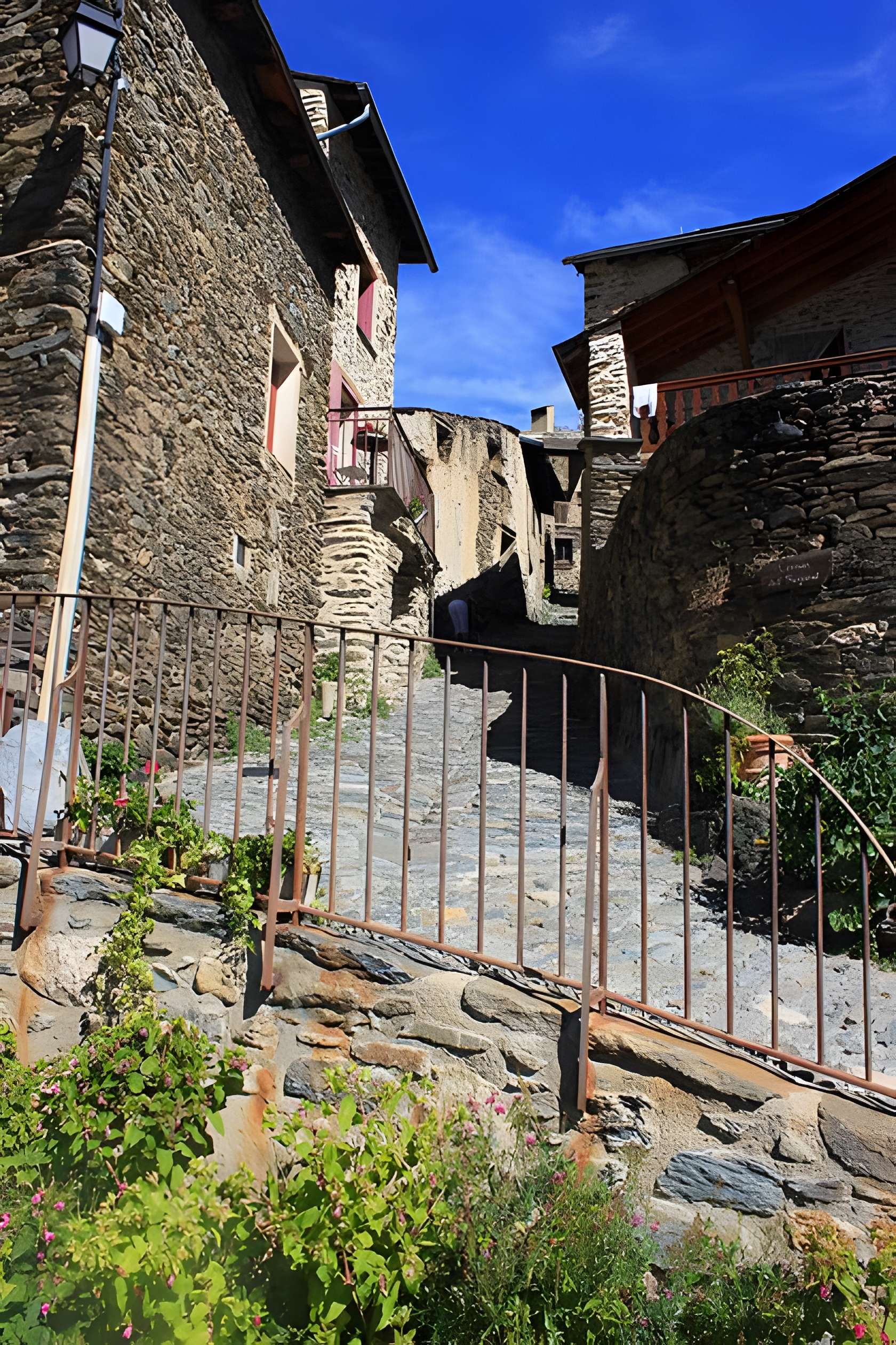 Évol plus beau village des Pyrénées-Orientales 