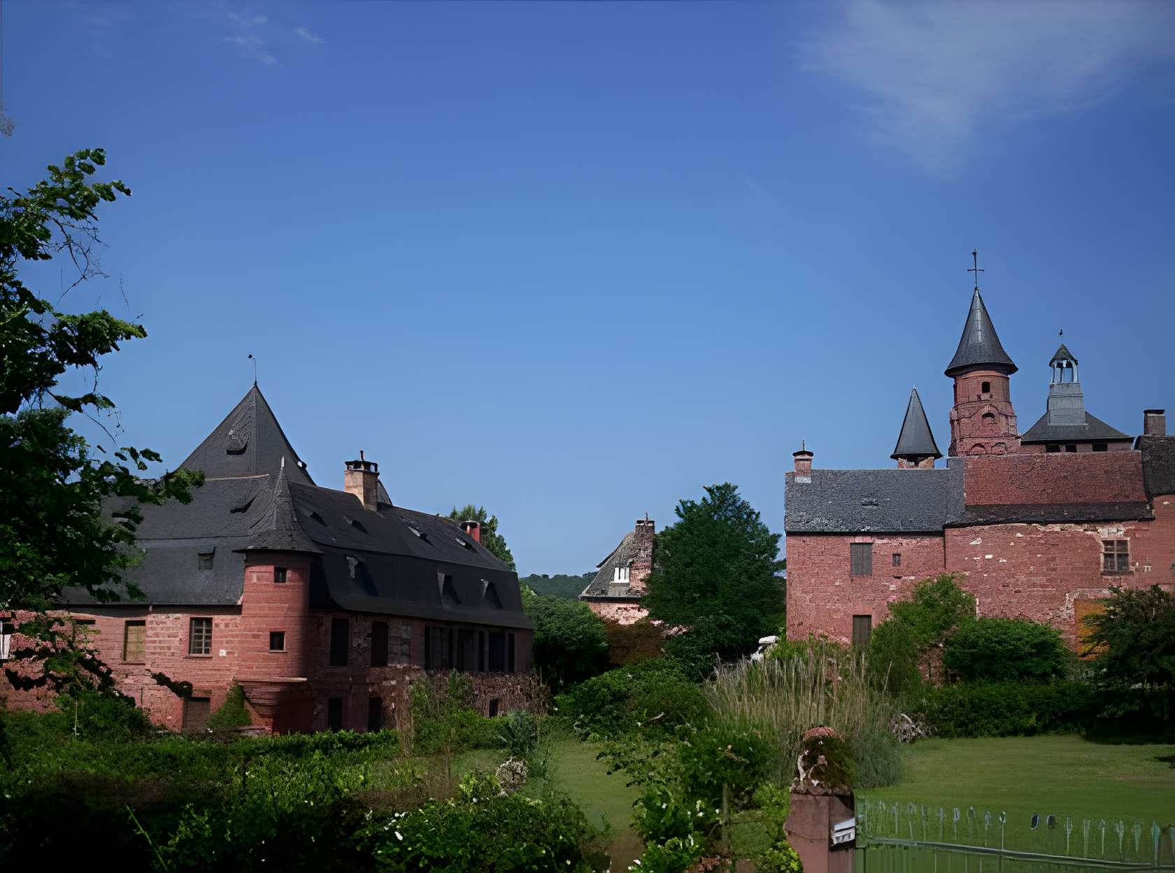 Collonges-la-Rouge plus beau village de la Corrèze 