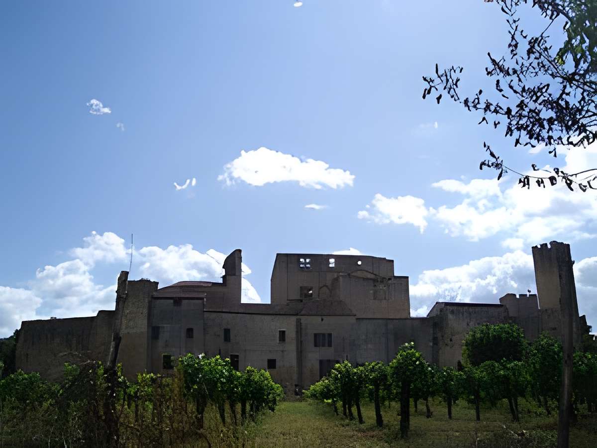 Larressingle plus beau village du Gers 