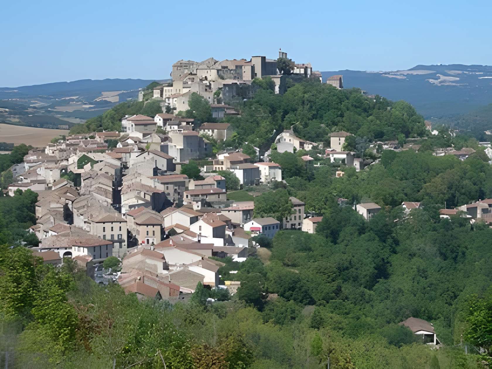 Cordes-sur-Ciel plus beau village du Tarn 