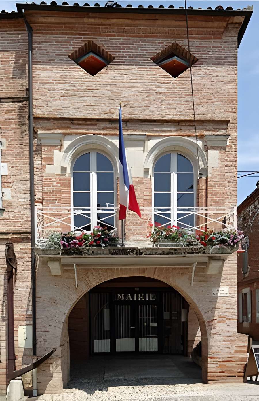 Auvillar plus beau village du Tarn-et-Garonne Mairie