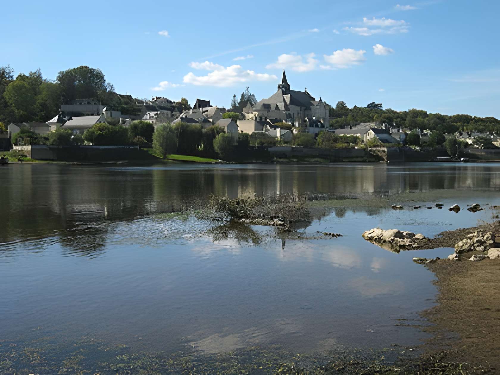 Candes-Saint-Martin plus beau village de l'Indre-et-Loire 