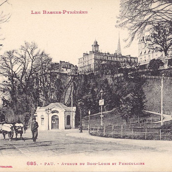 Photo de Pavillon des Arts et funiculaire