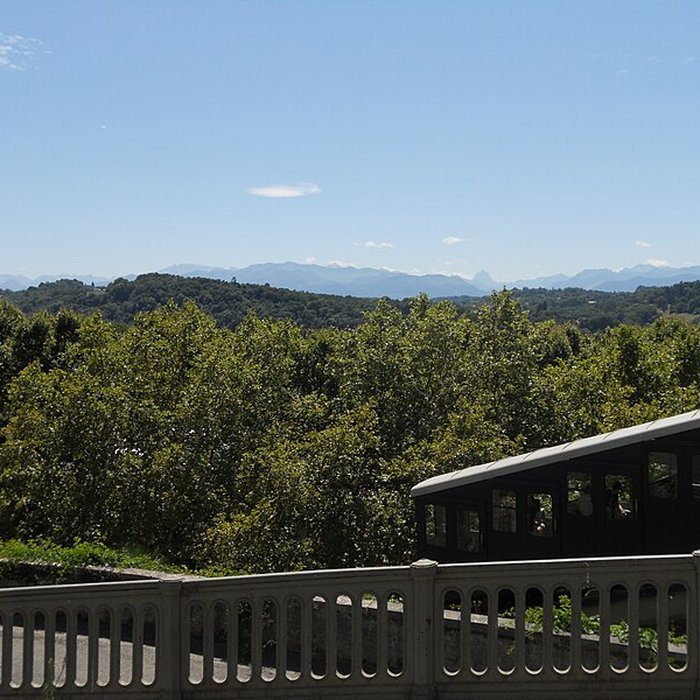 Photo de Pavillon des Arts et funiculaire