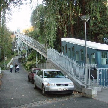 Pavillon des Arts et funiculaire