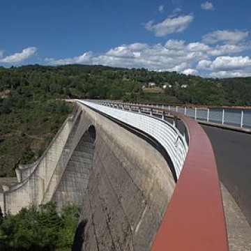 barrage de grandval a lavastrie