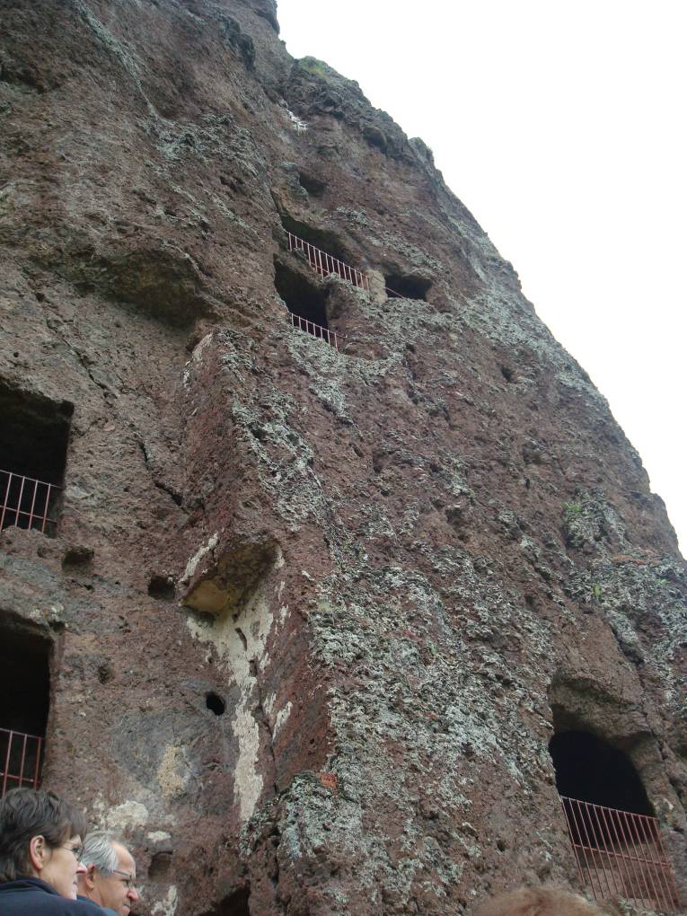 Site troglodytique de Jonas à Saint-Pierre-Colamine
