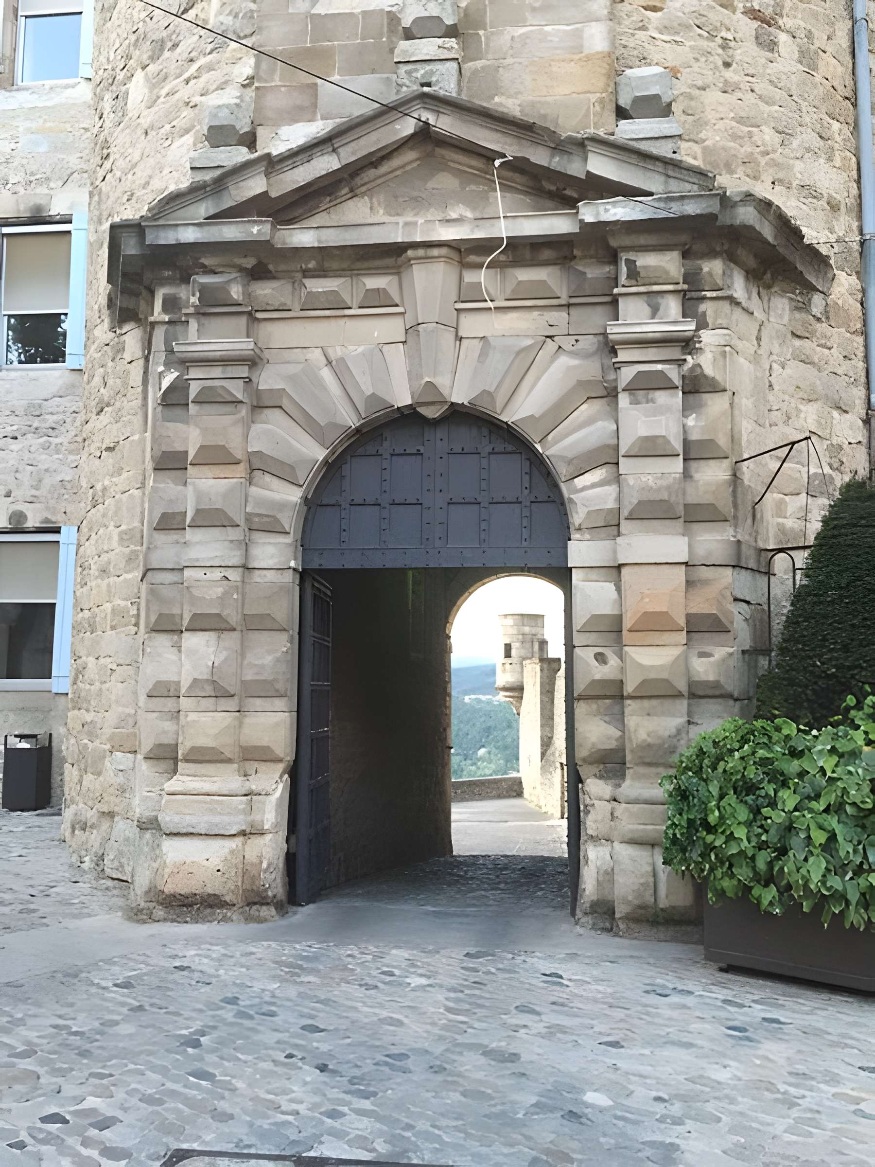 Château de Montlaur à Aubenas