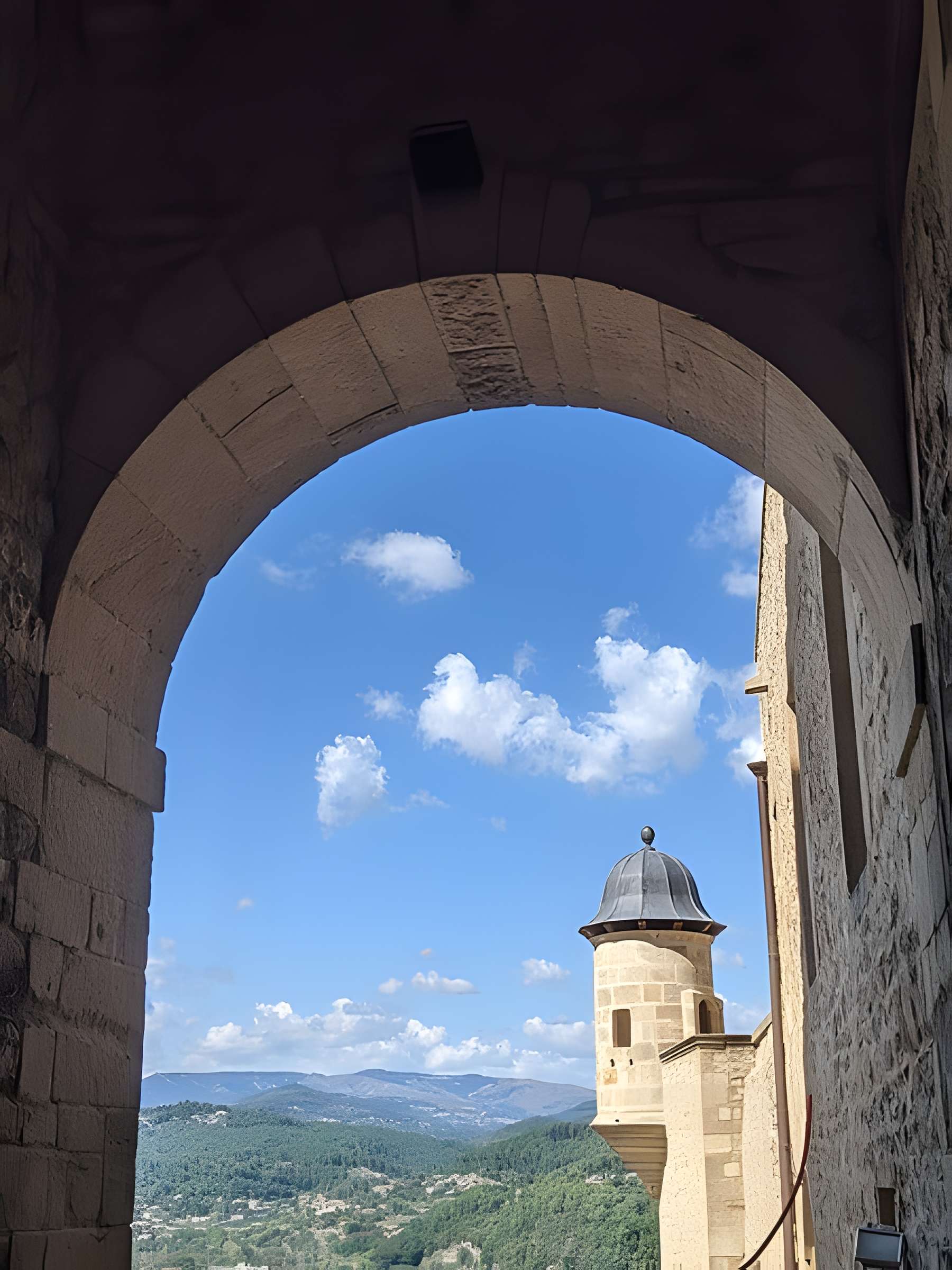 Château de Montlaur à Aubenas