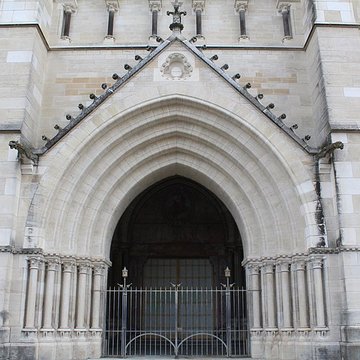 Cathédrale Notre-Dame-de-lAnnonciation de Moulins