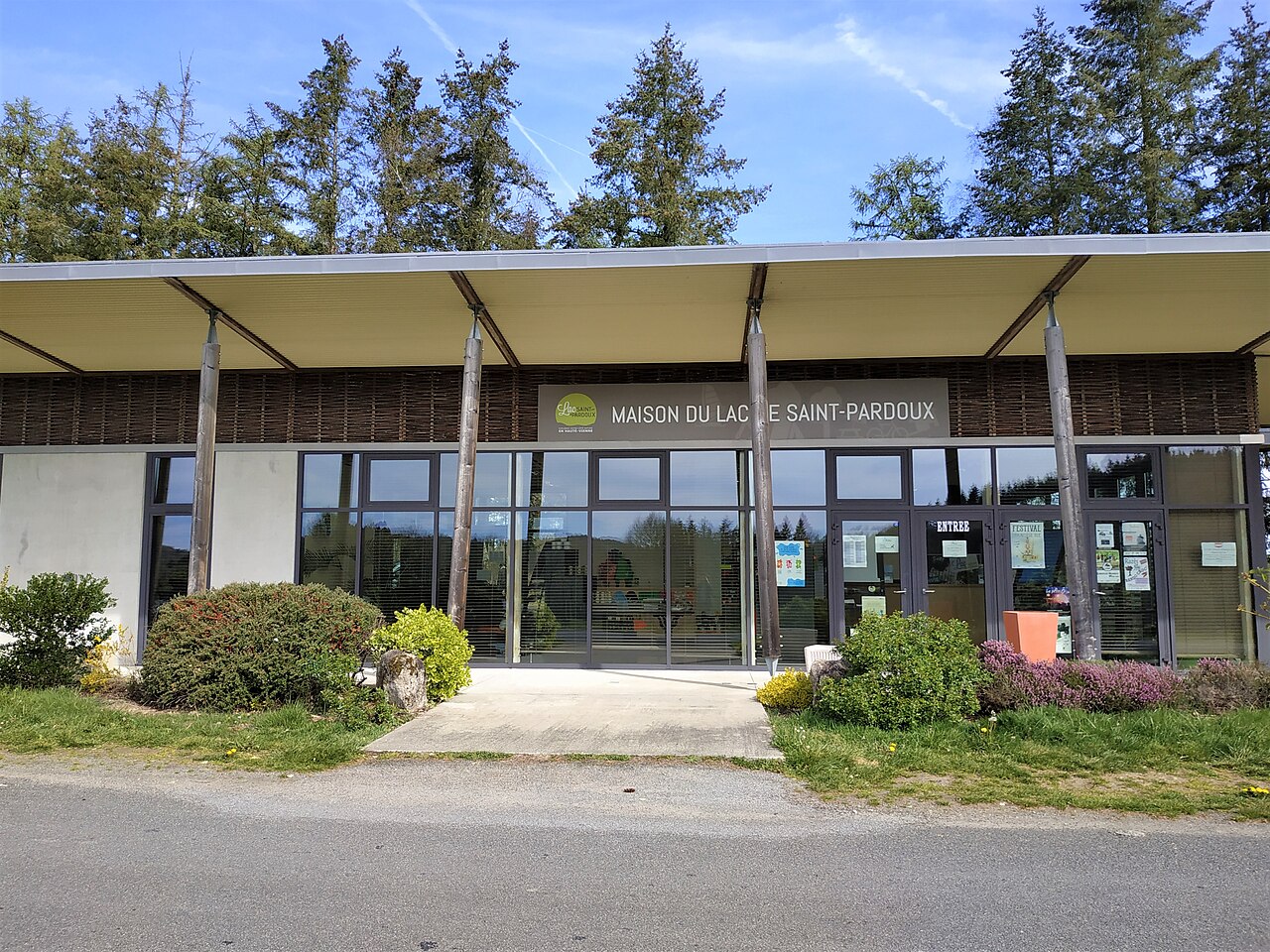 Maison du Lac de Saint-Pardoux