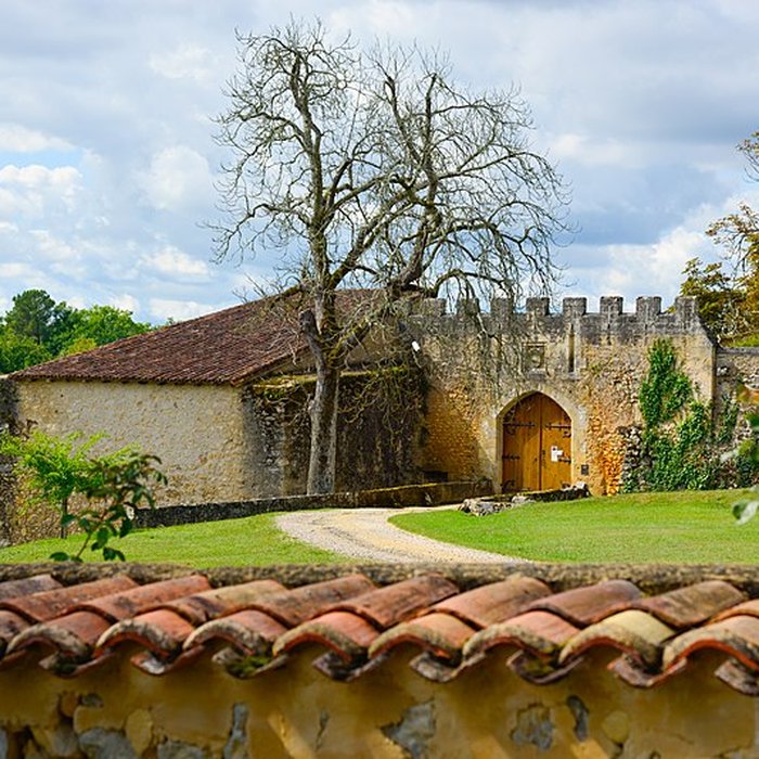 Photo de Château de Montréal à Issac