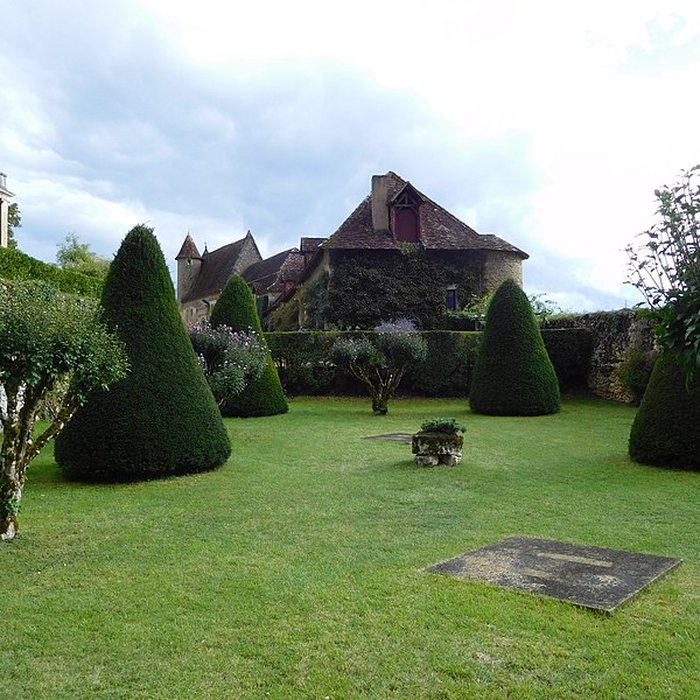 Photo de Château de Montréal à Issac