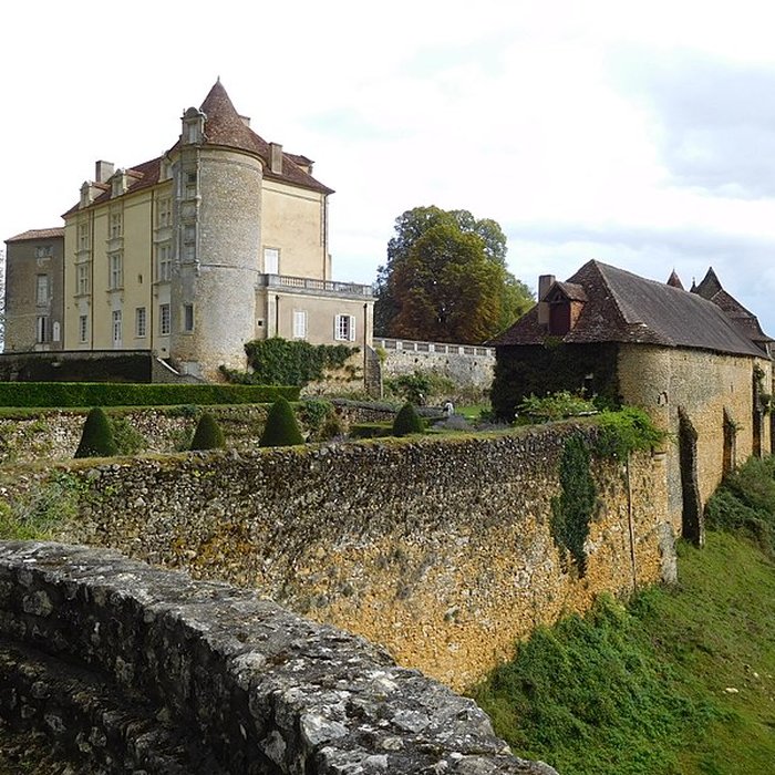 Photo de Château de Montréal à Issac