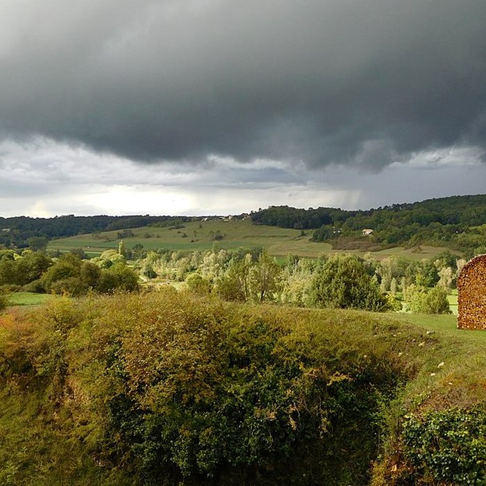 Photo de Château de Montréal à Issac