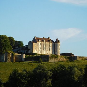 Château de Montréal à Issac