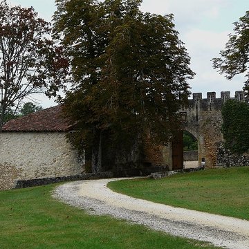 Château de Montréal à Issac