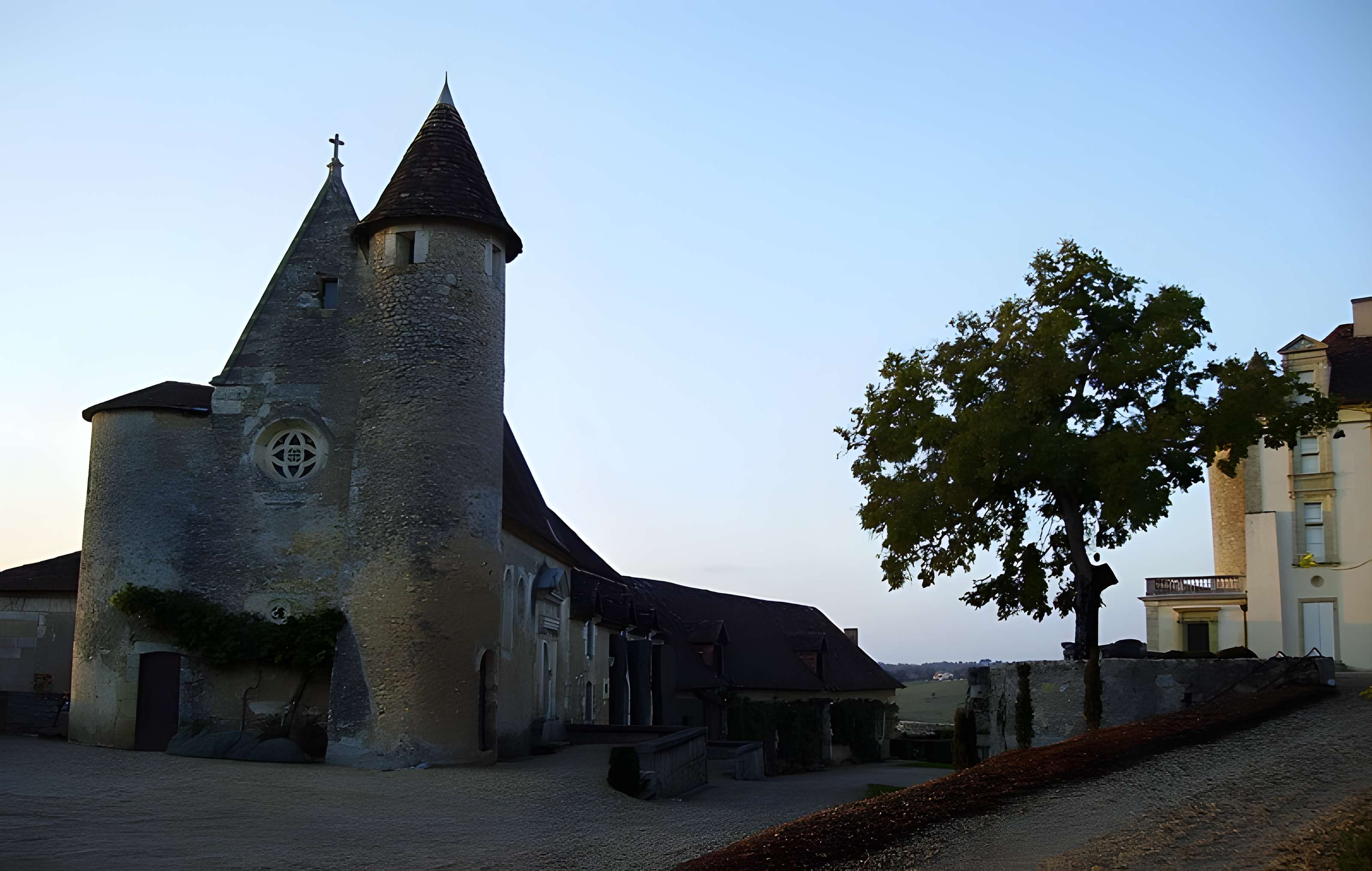 Château de Montréal à Issac