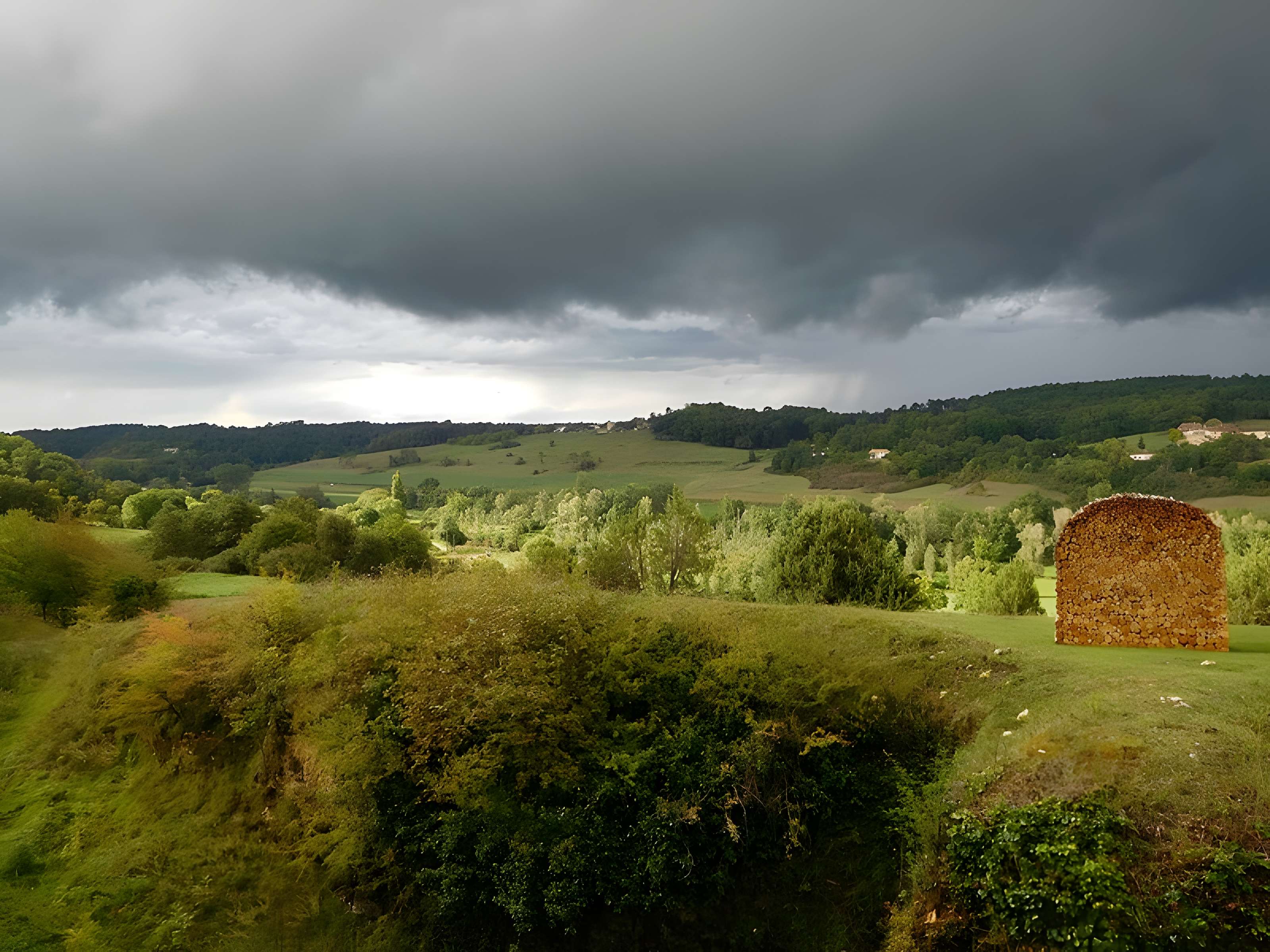 Château de Montréal à Issac