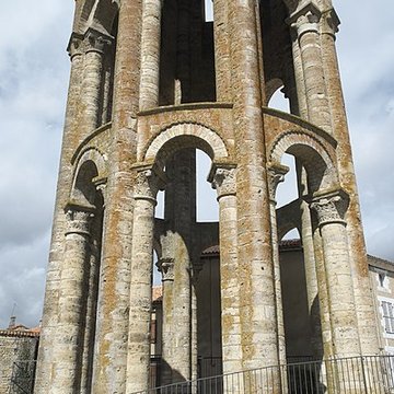 Abbaye de Charroux