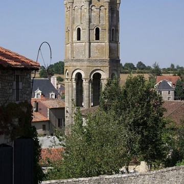 abbaye de charroux