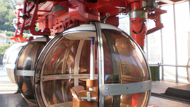 telepherique de grenoble bastille bulles du telepherique de grenoble