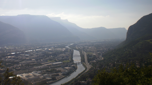 telepherique de grenoble bastille vue sur le polygone scientifique