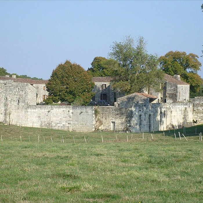 Photo de Château de Nieul-les-Saintes