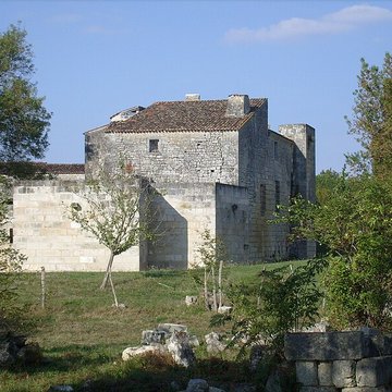 chateau de nieul les saintes