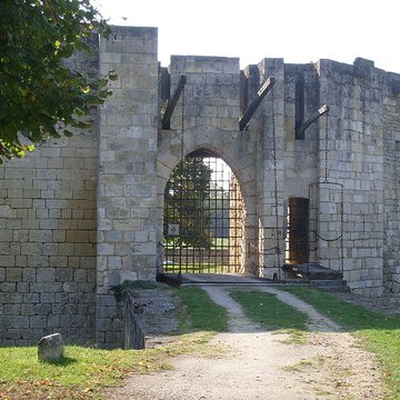 Château de Nieul-les-Saintes