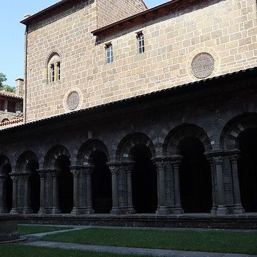 Cathédrale Notre-Dame-de-lAnnonciation du Puy En Velay 