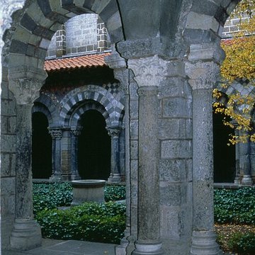 Cathédrale Notre-Dame-de-lAnnonciation du Puy En Velay 