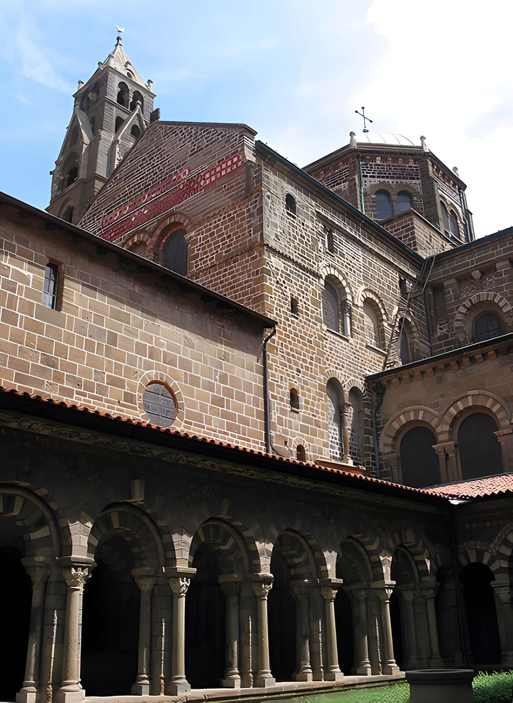 Cathédrale Notre-Dame-de-l'Annonciation du Puy En Velay 