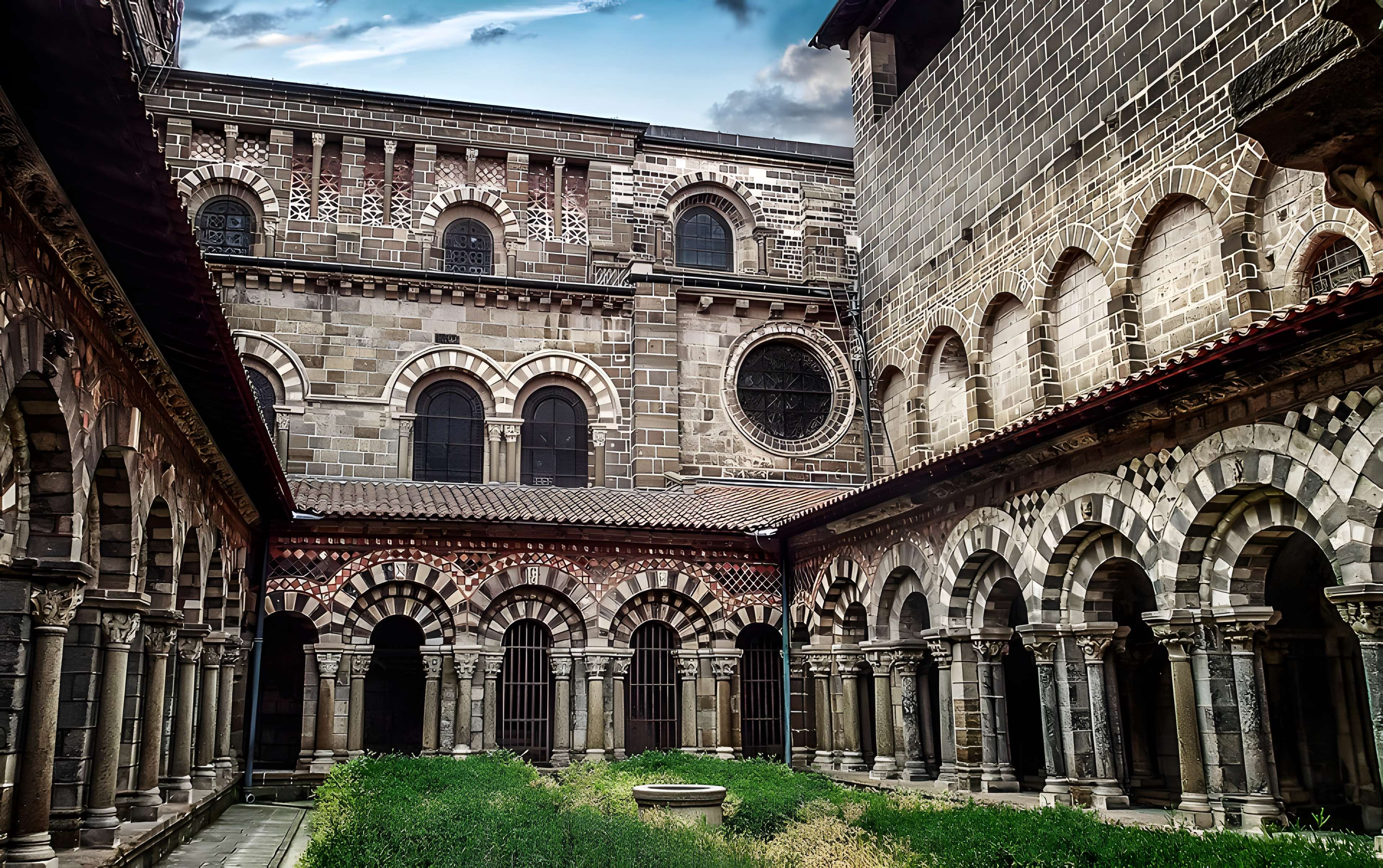 Cathédrale Notre-Dame-de-l'Annonciation du Puy En Velay 