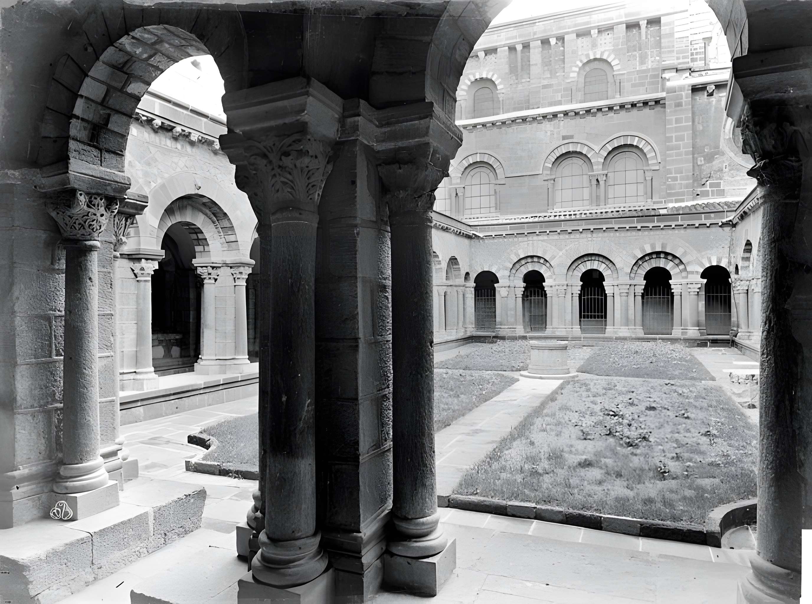 Cathédrale Notre-Dame-de-l'Annonciation du Puy En Velay 